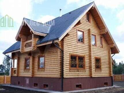 Сруб дома / Деревянный дом / Оцилиндрованное бревн