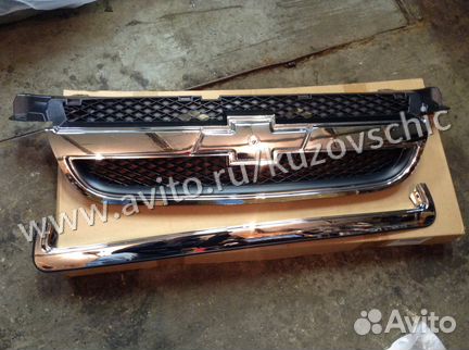 Решетка радиатора Шевроле Авео Т250 седан