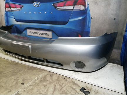 Kia Carnival 2002-2006 бампер передний