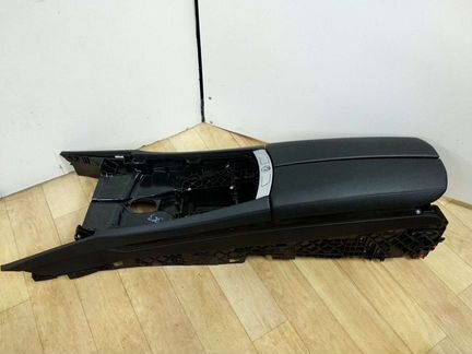 Подлокотник BMW F01 F02 центральная консоль