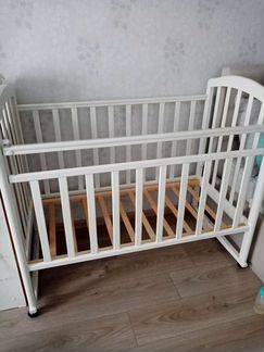 Детская кровать с матрасом и наматрасником