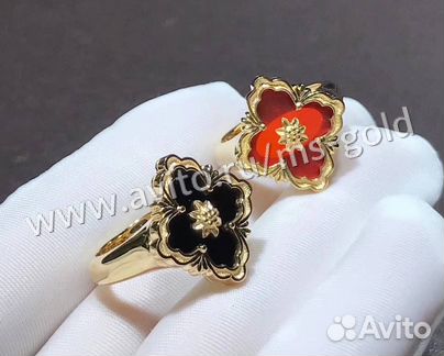 Золотое кольцо Buccellati