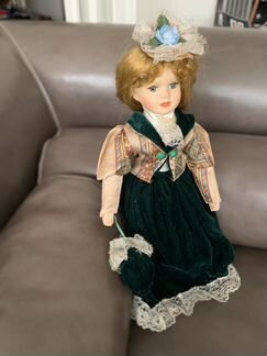Фарфоровая Кукла