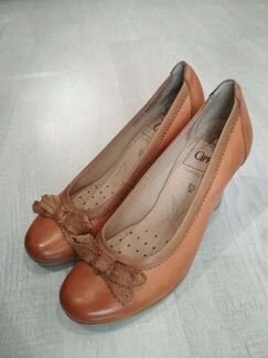 Туфли Caprice новые 36-36,5
