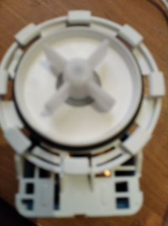 2) Насос GRE 928 34W 8 защелок,фишка назад,8200071