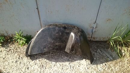 Renault Sandero 1 Подкрылок Локер задний правый