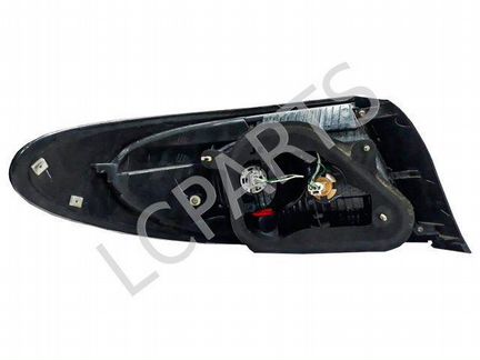 Фонарь задний правый Toyota Windom