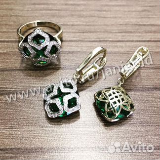 Золотой комплект с бриллиантами
