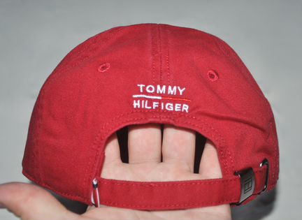 Кепка / Tommy Hilfiger / новая (красная)