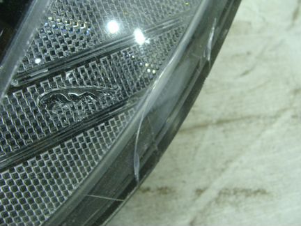 Фара левая Jaguar F-Pace
