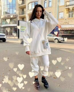 Спортивный костюм женский