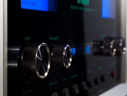 McIntosh C2300 ламповый предусилитель