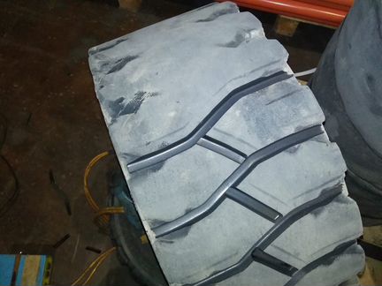 Нарезка (углубление) протектора с выездом