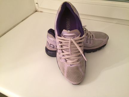 Nike кроссовки