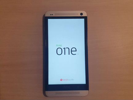 Телефон HTC One dual