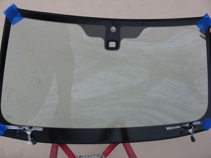 Land rover freelander II 2007г - лобовое стекло