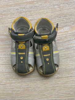 Сандали р.22