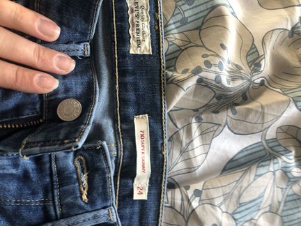 Джинсы женские levi s