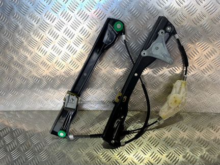 Стеклоподъемник передний левый Volkswagen Passat