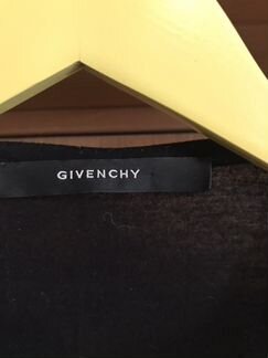 Футболка Givenchy