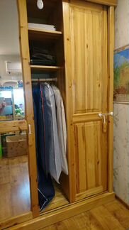 Шкаф-купе деревянный