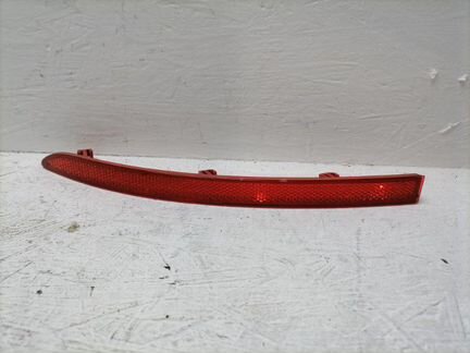 Отражатель заднего бампера задний правый