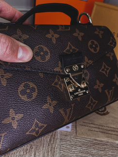 Женская сумка Louis Vuitton