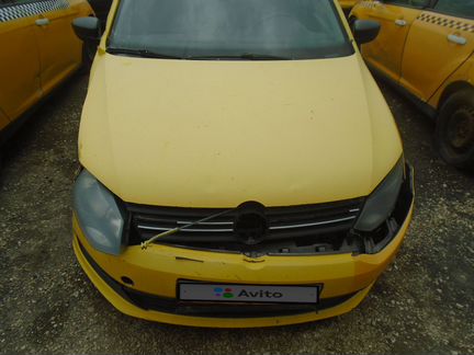 Volkswagen Polo 1.6 МТ, 2015, битый, 100 000 км