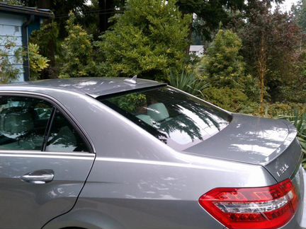 Спойлер на заднее стекло Mercedes Benz w212