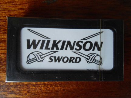 Бритвенные лезвия Wilkinson