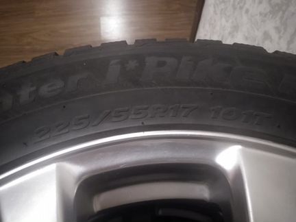 Hankook 225/55R17 101T Winter i* Pikers
