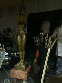 Антикварная статуэтка спорт