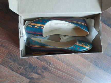 Женские туфли