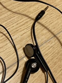 Наушники samsung