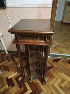 Стойка под CD вращающаяся из массива дерева