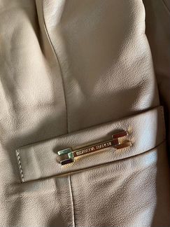 Бежевая кожаная куртка Elisabetta Franchi, 42 разм