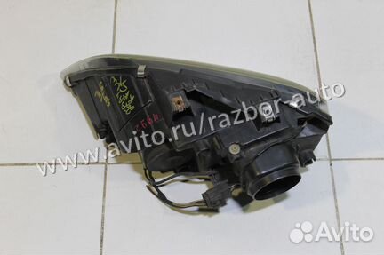 Фара Chrysler Pacifica 2003+