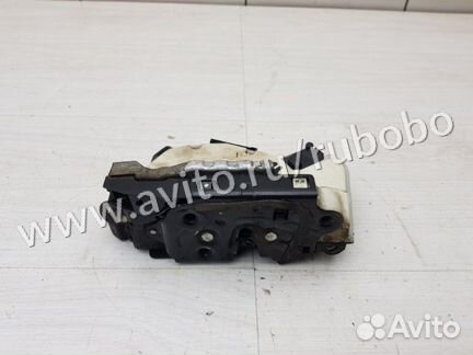 Замок двери задний левый Vw Polo Sedan 5 cfna 2012