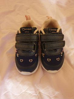 Кроссовки котофей 21р светящиеся