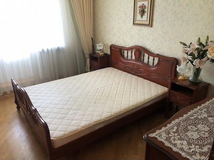 Кровать массив