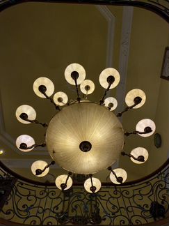 Люстра из натурального камня