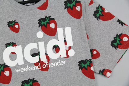Футболка Weekend Offender