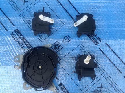 Lexus RX-2 (03-08) сервопривод печки Лексус RX-II