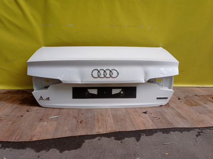 Крышка багажника Audi A4 B9