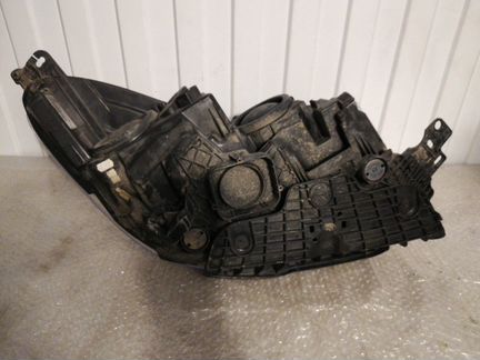Фара галоген с дхо передняя левая Ford Kuga 2