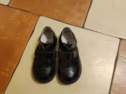 Ботинки новые натуральная лакированная кожа