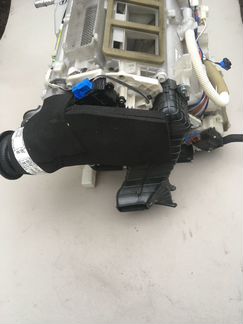 Toyota Land Cruiser 200 печка в сборе