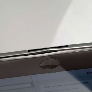 iPad 2 64gb celluar wifi mc984zp/a white