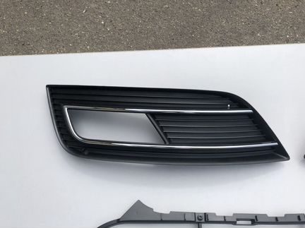 Решетки в бампер audi A4 8K rest