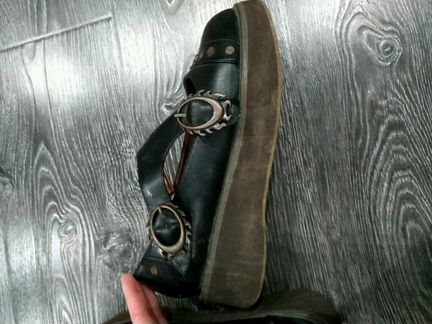 Туфельки Demonia